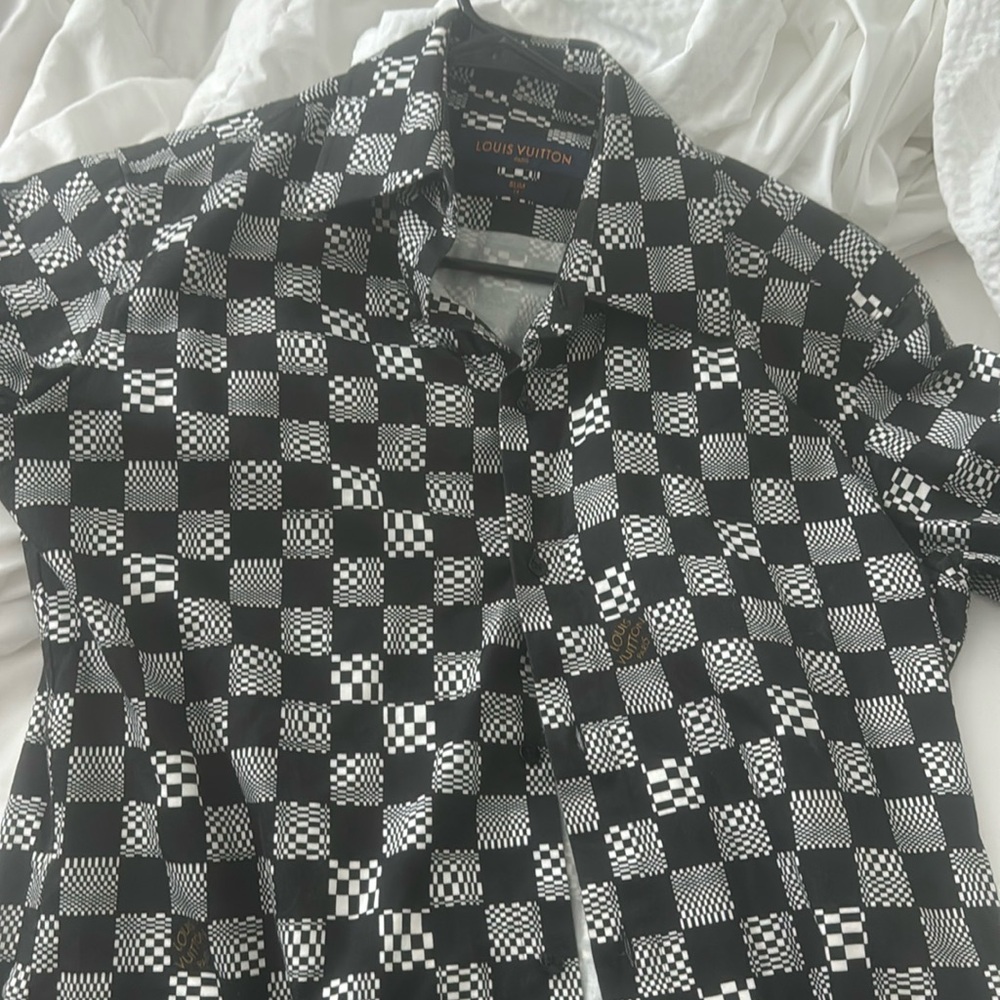 LV